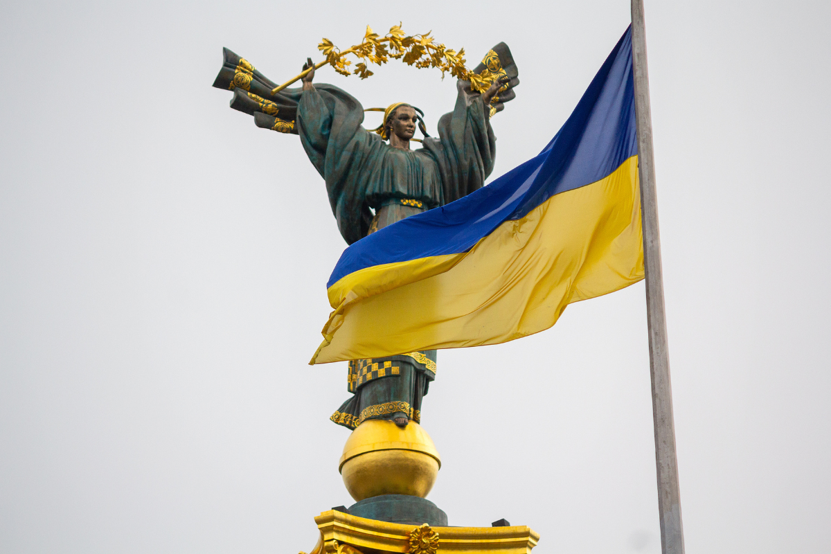 Trump Proposes Controversial Deal to Resolve Ukraine Crisis